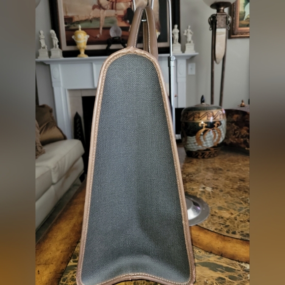 Dunhill Elegant Black and Brown Bag - Picture 4 of 11